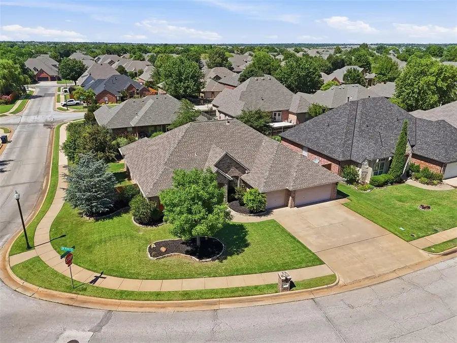 1713 NW 182nd Street, Edmond, OK 73012 - #3