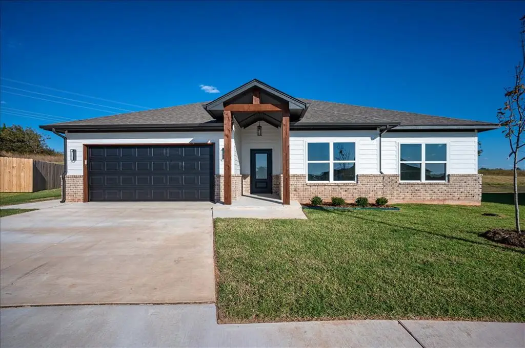 1237 E Stetson Lane, Mustang, OK 73064 - #1