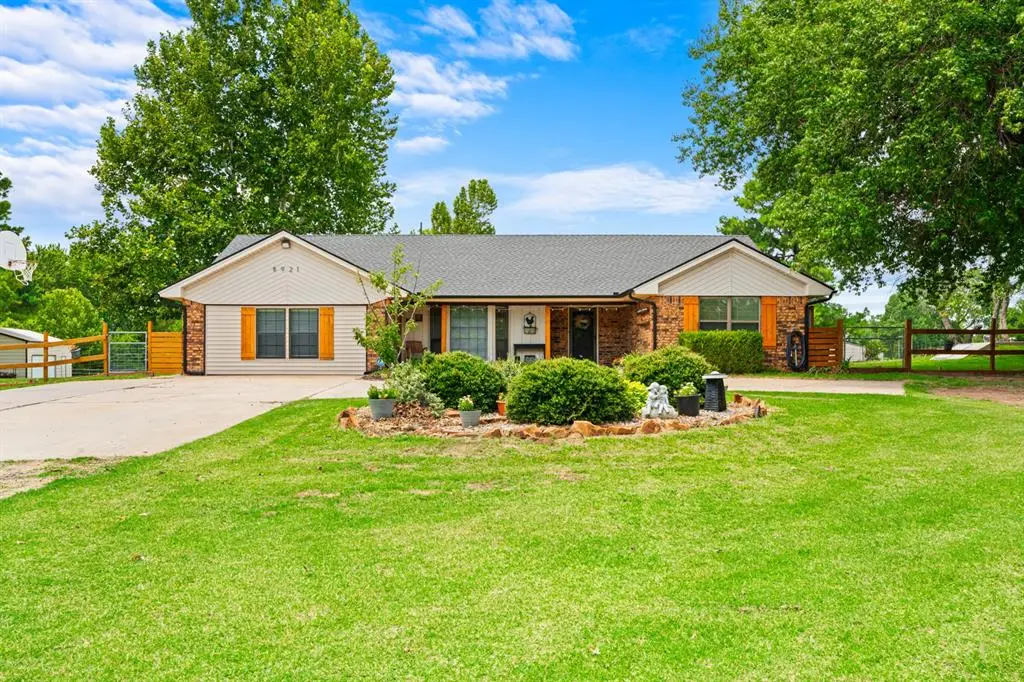 8921 Bobwhite Road, Yukon, OK 73099 - #1