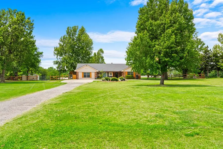 8921 Bobwhite Road, Yukon, OK 73099 - #2