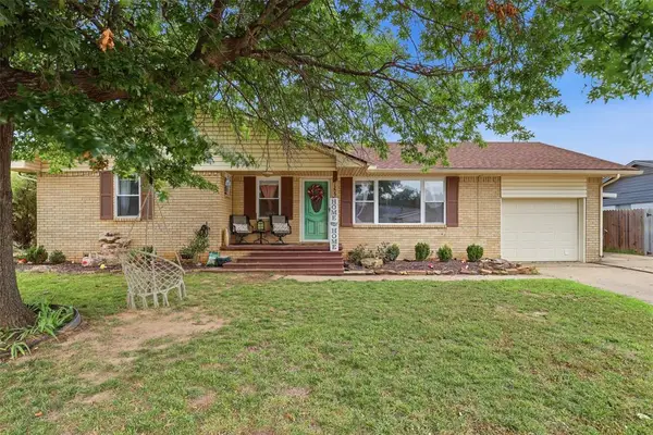 1209 Meadowbrook Lane, Prague, OK 74864