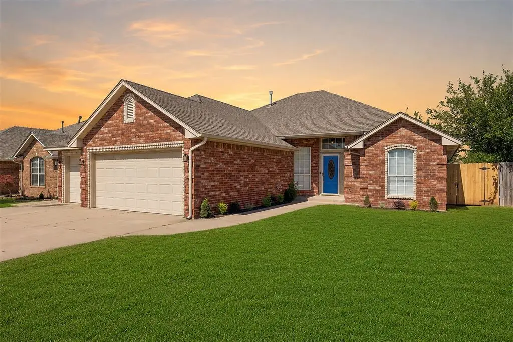 2613 Jefferson Drive, Moore, OK 73160 - #1