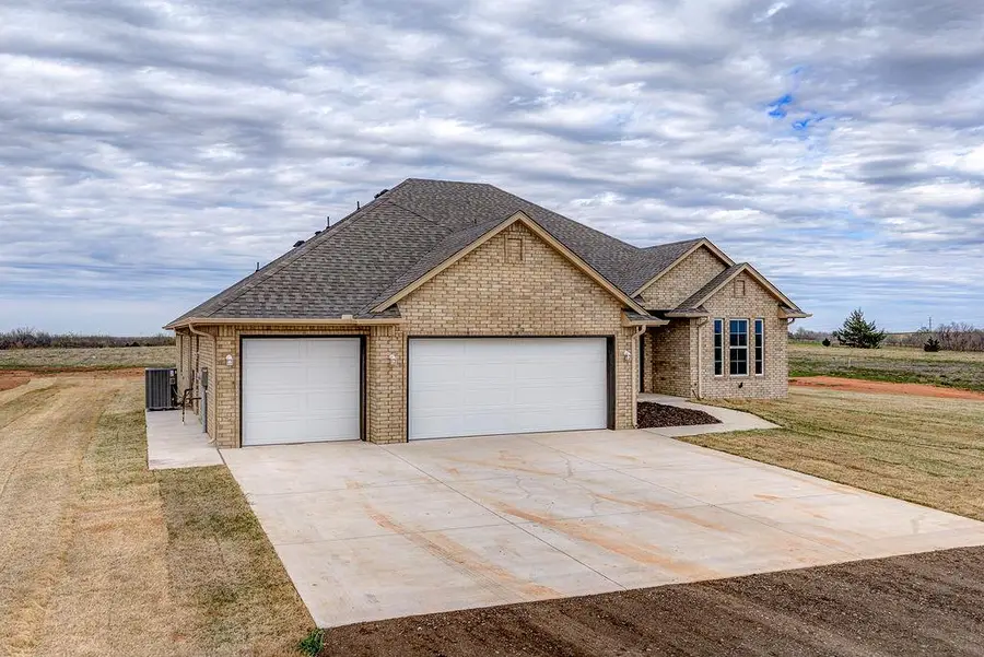5003 Bella Circle Nw, Piedmont, OK 73078 - #2