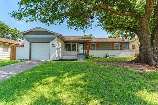 107 Florence Drive, Cordell, OK 73632