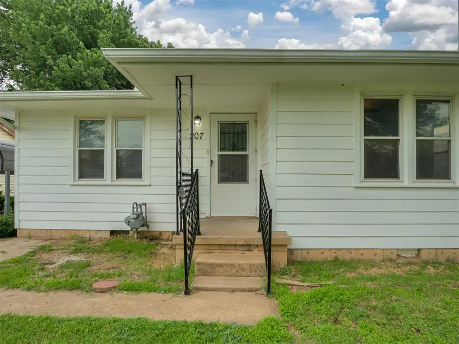 207 Birch Avenue, Yukon, OK 73099 - #3