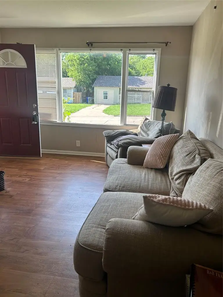 1012 N Locust Lane, Midwest City, OK 73110 - #3