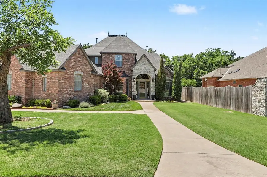 604 Winding Creek Road, Yukon, OK 73099 - #2