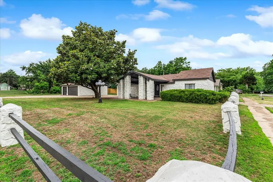 605 W Rogers Street, El Reno, OK 73036 - #2