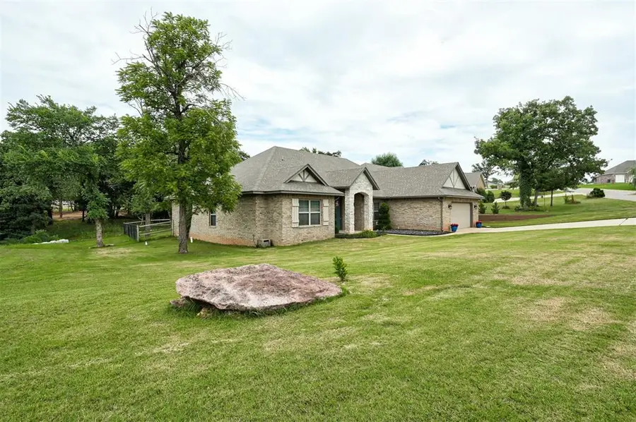 8720 Tall Oaks Drive, Guthrie, OK 73044 - #2