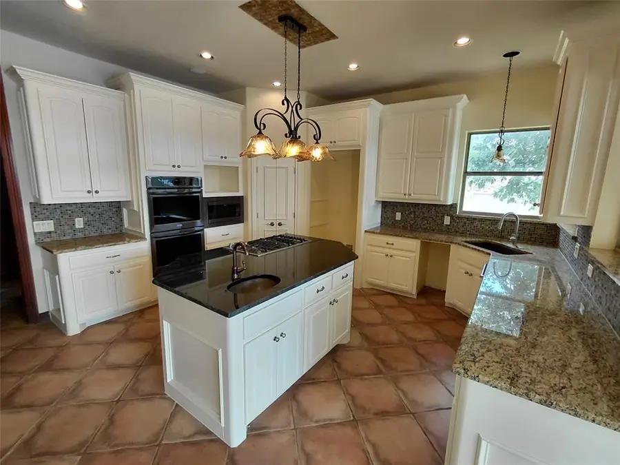 19615 Sportsman Road, Edmond, OK 73012 - #2