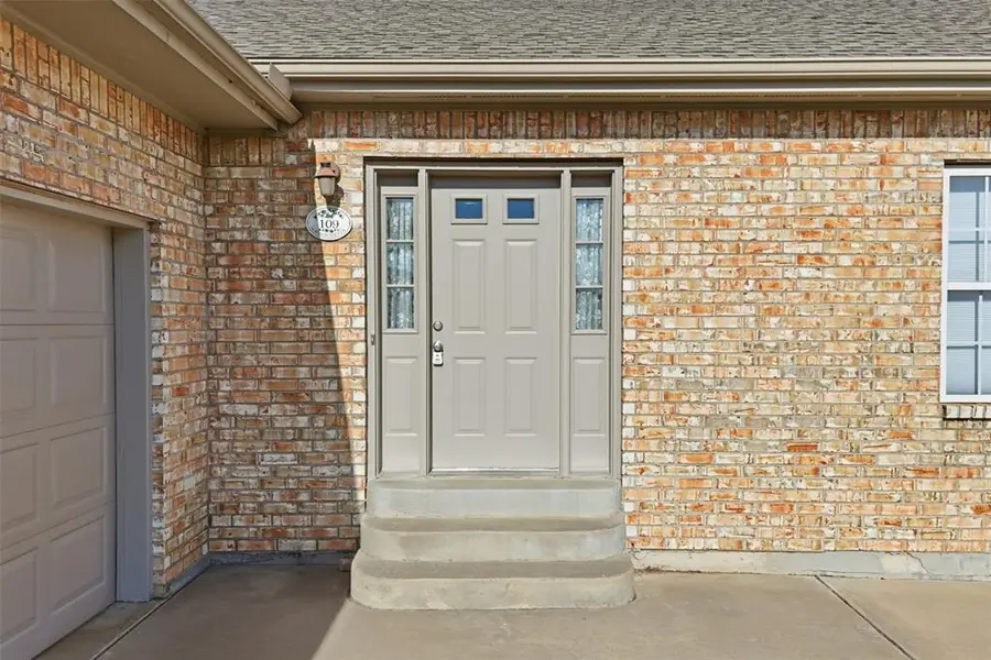 109 N Sunset Lane, Guymon, OK 73942 - #3