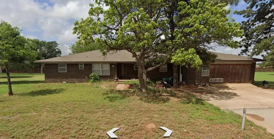 2221 E Davis Road, Weatherford, OK 73096 - #1