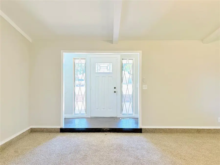 121 W Vail Drive, Yukon, OK 73099 - #3