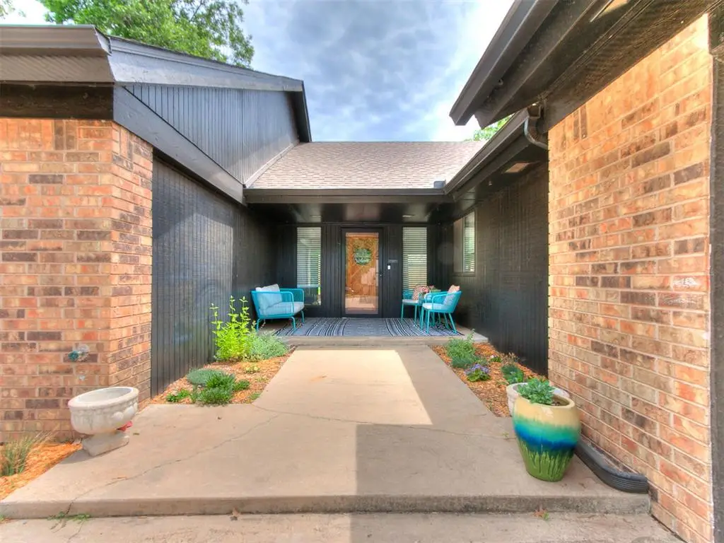 912 Stonehenge Drive, Edmond, OK 73034 - #1