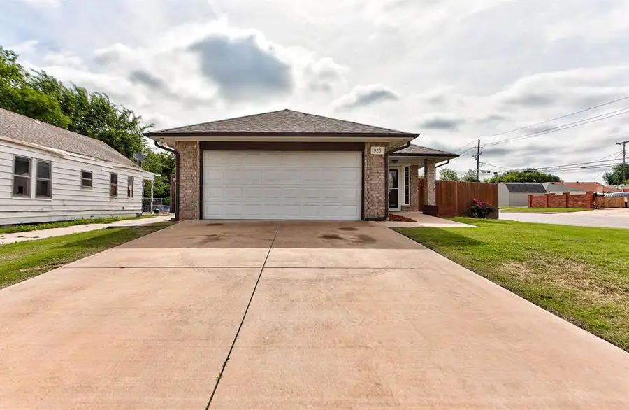 925 S Hadden Avenue, El Reno, OK 73036 - #3