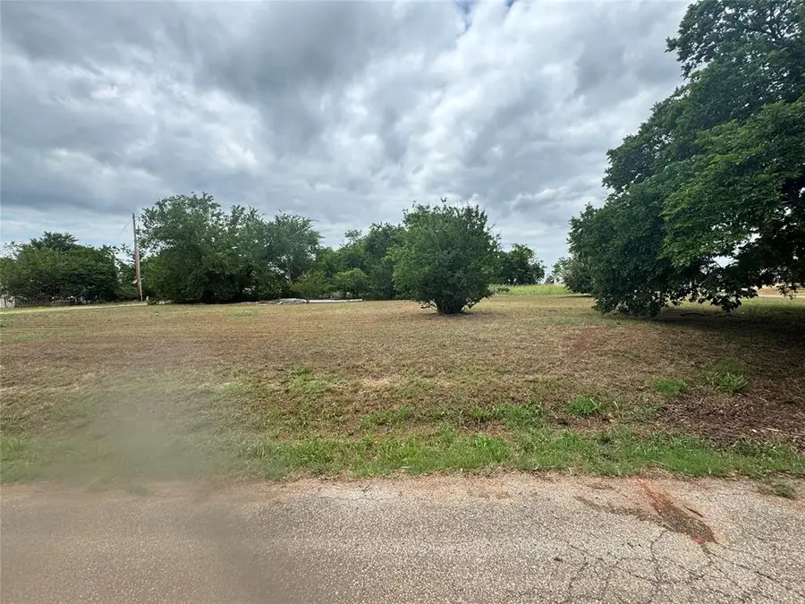202 N Oklahoma, Carney, OK 74832 - #3