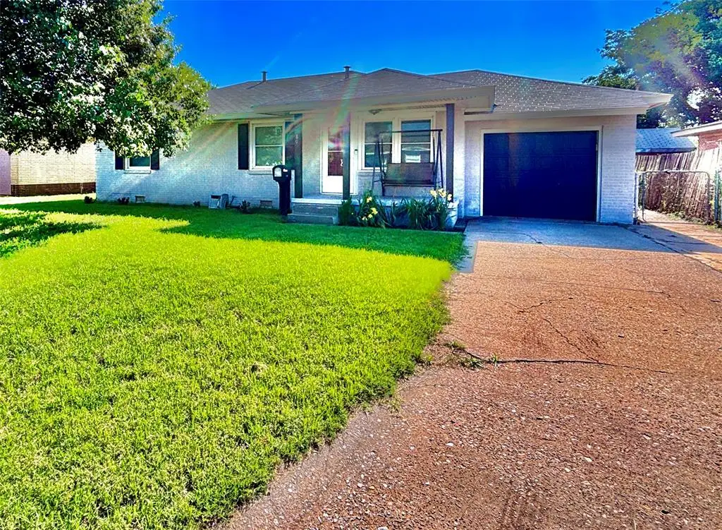 1805 N Willard Street, Altus, OK 73521 - #1