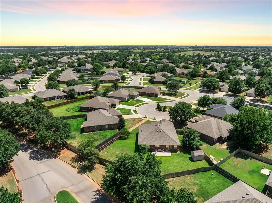 1975 Pleasant Ridge Court, Edmond, OK 73012 - #2