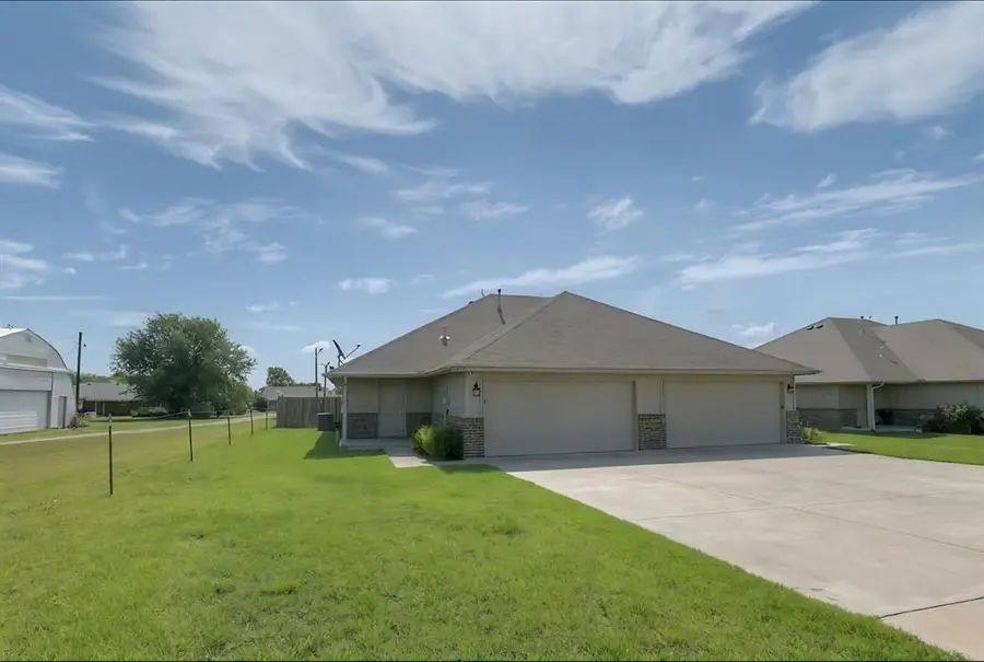 610 N 5th Street #608-610, Cashion, OK 73016 - #2