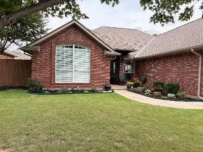 317 Paxton Court, Norman, OK 73069 - #2
