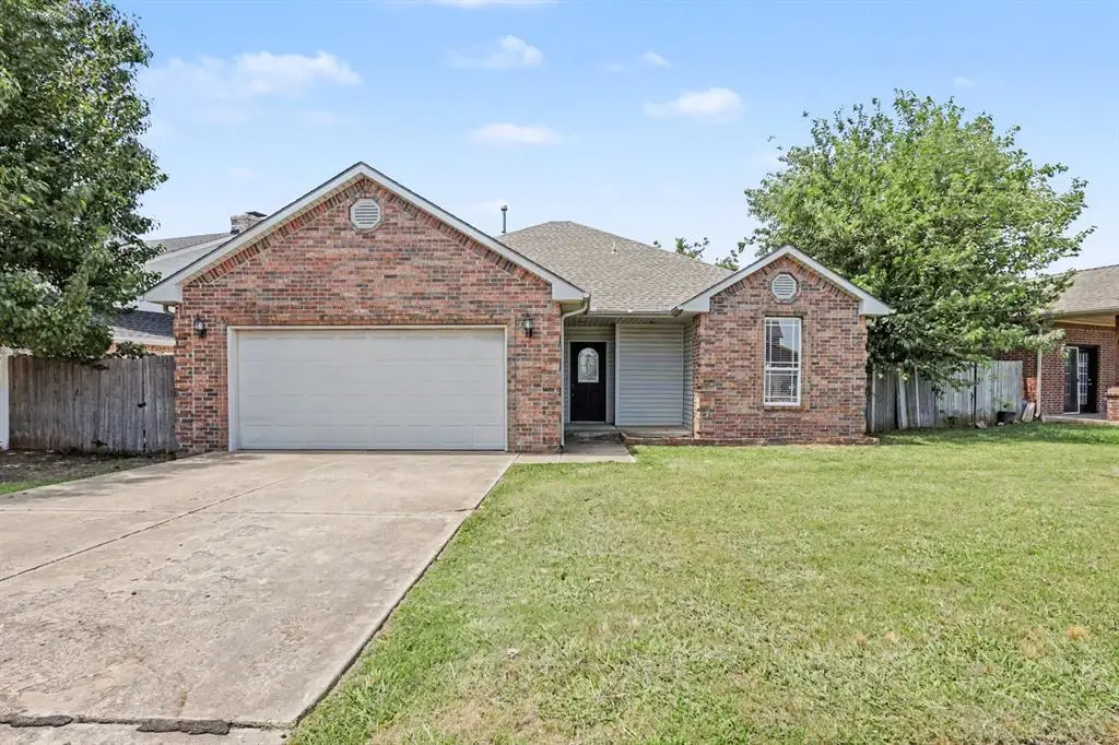 944 N Windermere Drive, Moore, OK 73160 - #1