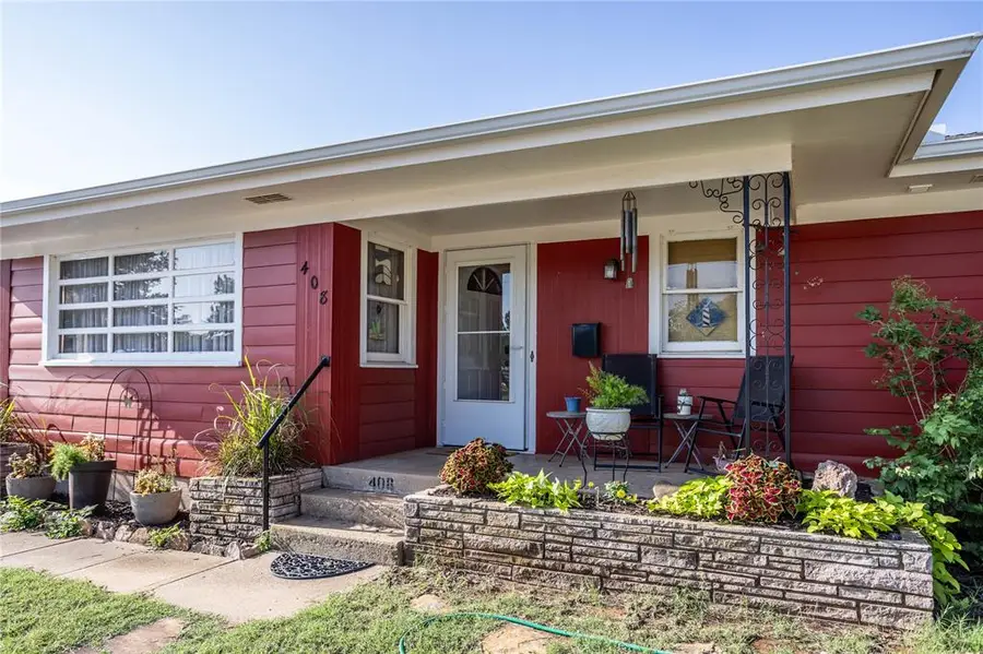 408 E Huber Avenue, Weatherford, OK 73096 - #2