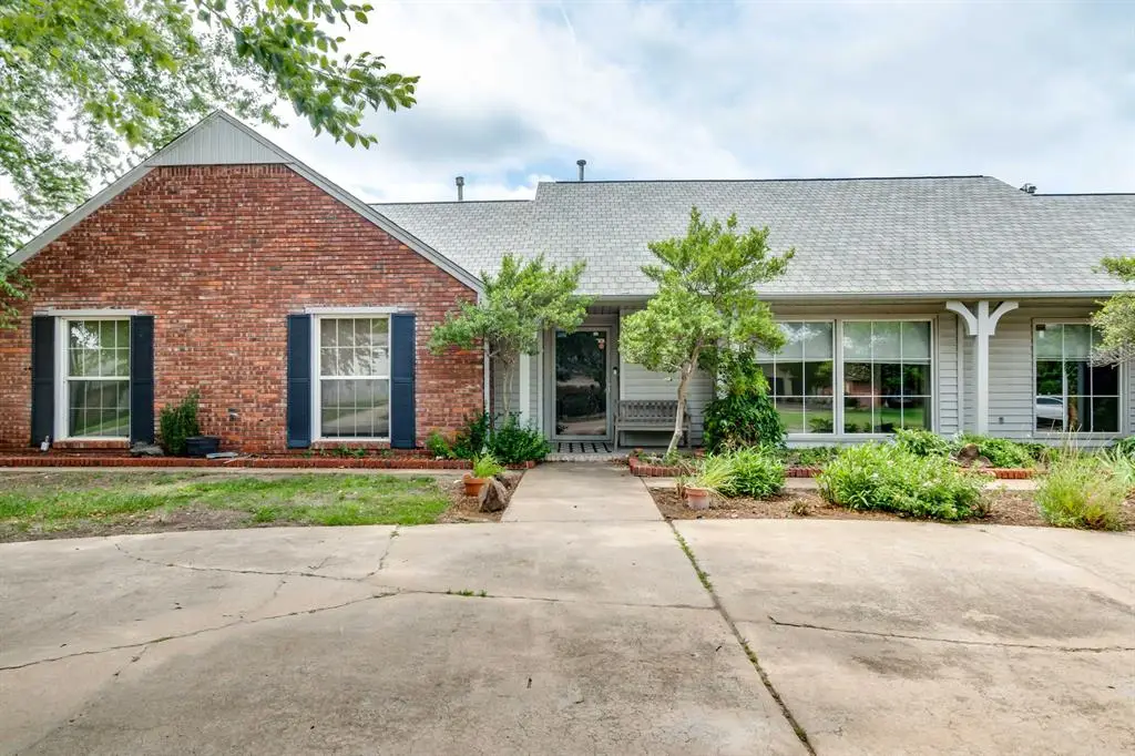 2924 Cornwall Place, Oklahoma City, OK 73120 - #1