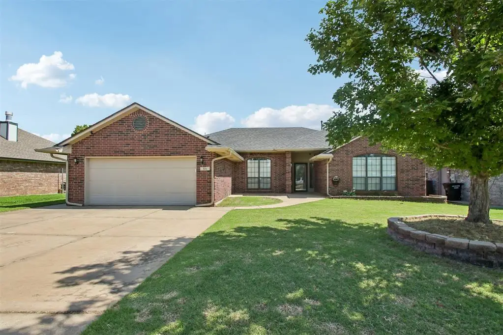 316 SE 33rd Street, Moore, OK 73160 - #1