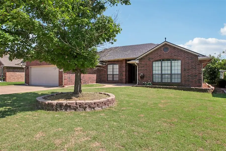 316 SE 33rd Street, Moore, OK 73160 - #2