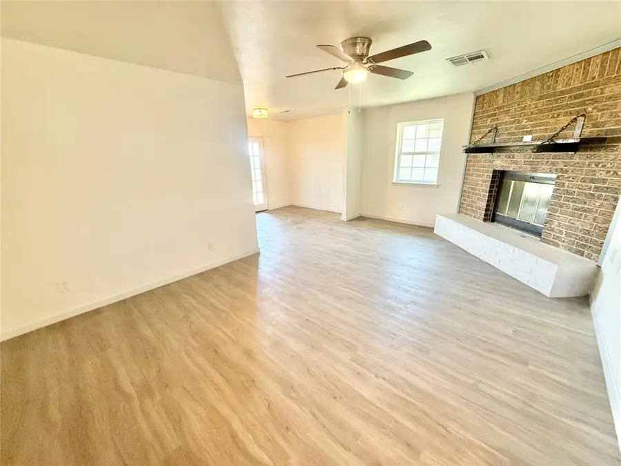 608 Libra Street, Altus, OK 73521 - #3