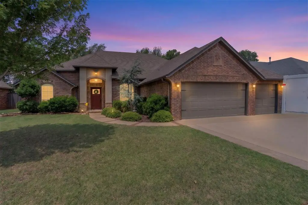 2113 Sycamore Creek Avenue, Yukon, OK 73099 - #1