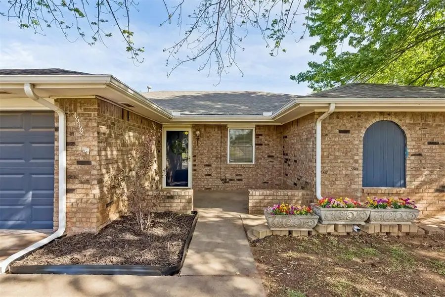 1616 E Shady Creek Drive, Guthrie, OK 73044 - #3