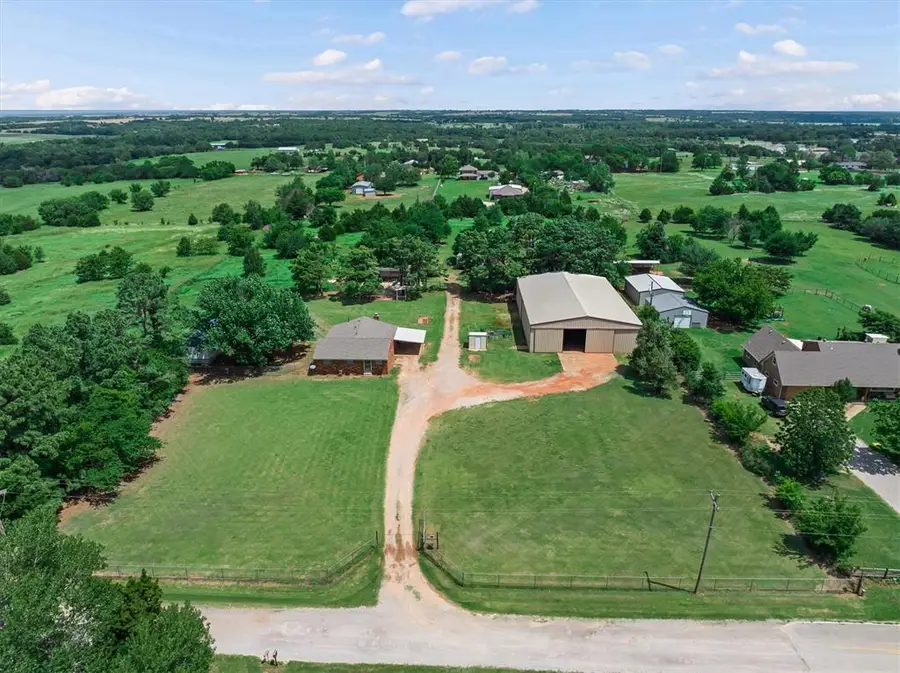 9000 W Simpson Road, Edmond, OK 73025 - #2