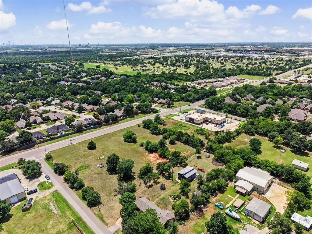 109 E Memorial Road, Edmond, OK 73114 - #1
