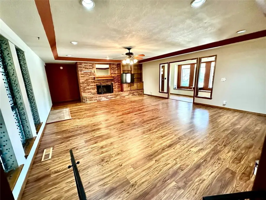341 E Grand Teton Court, Yukon, OK 73099 - #3