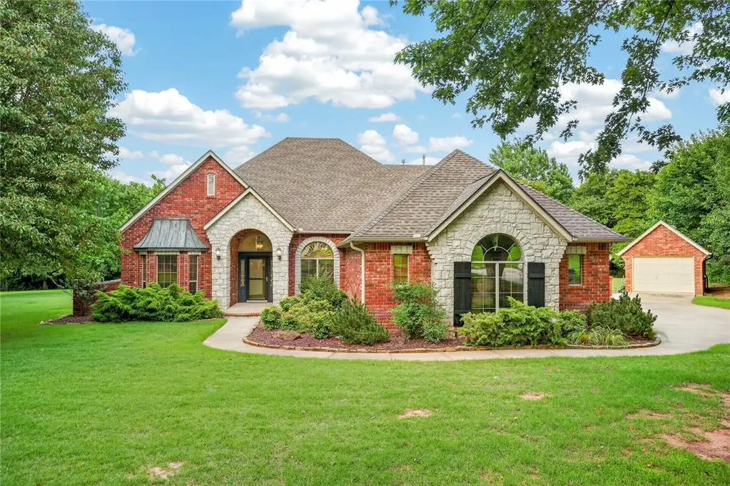 490 Daniel Lee Drive, Choctaw, OK 73020 - #1