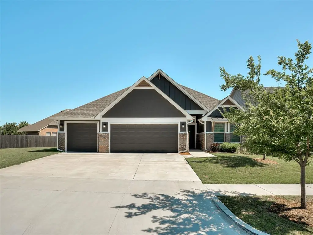 2309 Pueblos Road, Edmond, OK 73012 - #1