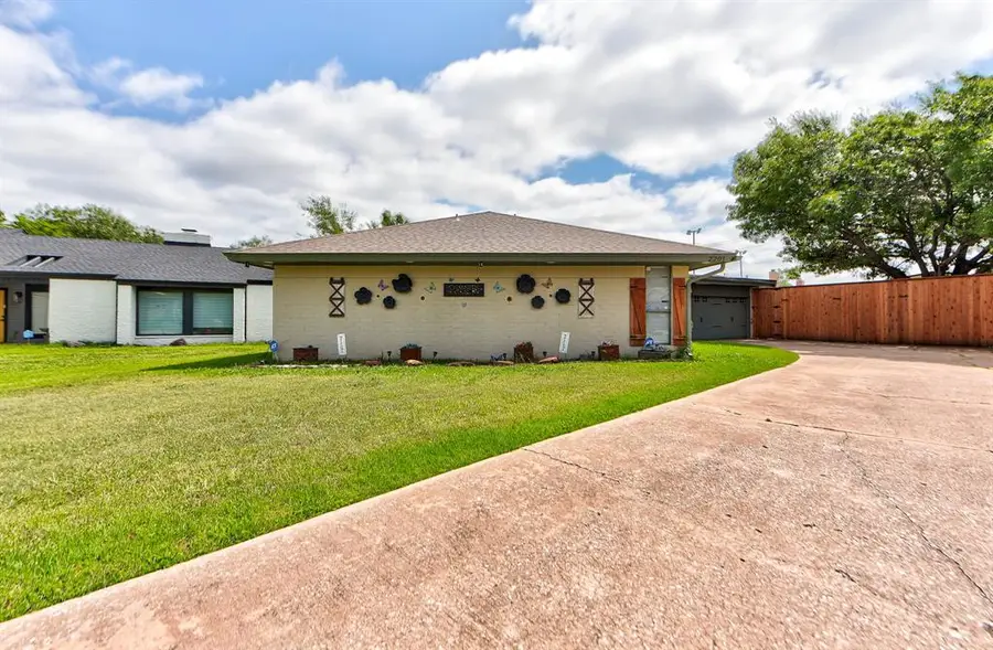 2201 NW 118th Terrace, Oklahoma City, OK 73120 - #2