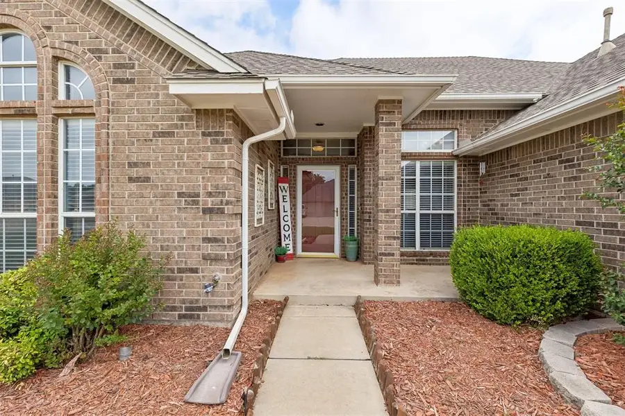 1401 Continental Way, Mustang, OK 73064 - #3