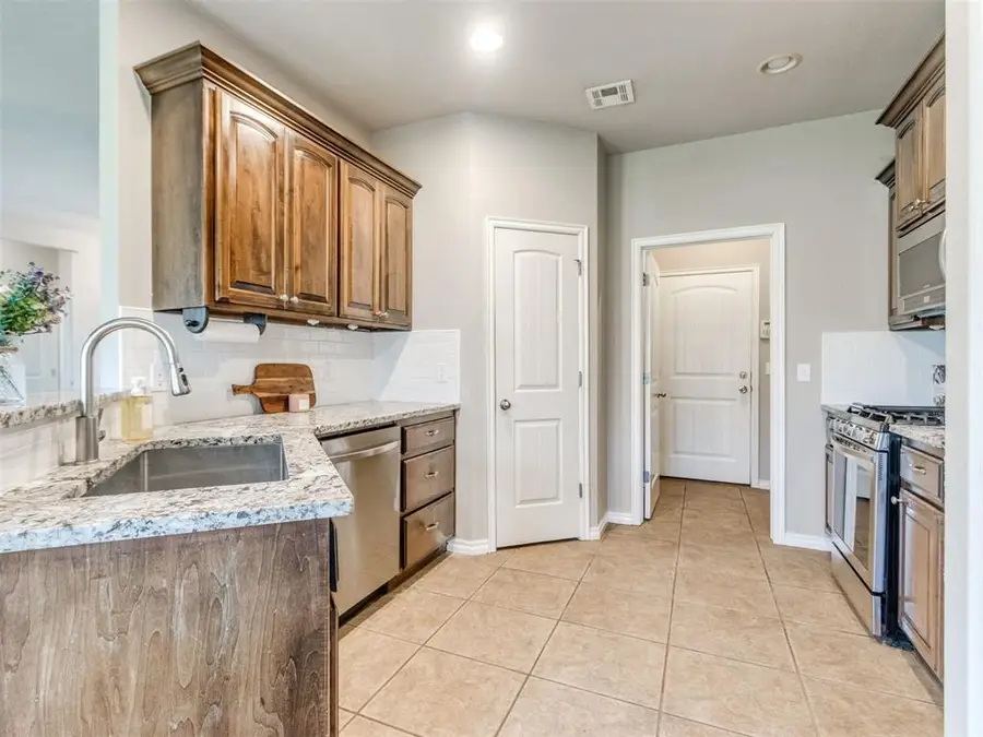 416 Rolling Meadow Drive, Noble, OK 73068 - #3
