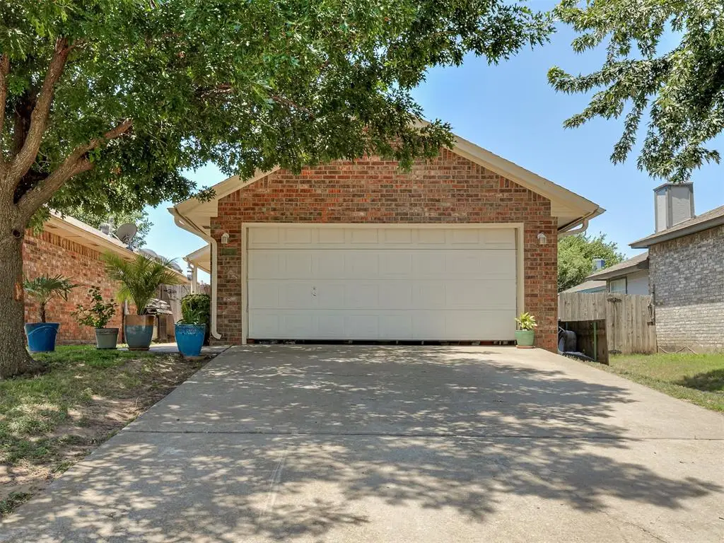 1325 White Oak Road, Moore, OK 73160 - #1