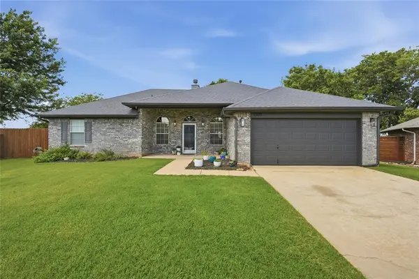 1005 Meadowlake Drive, Noble, OK 73068