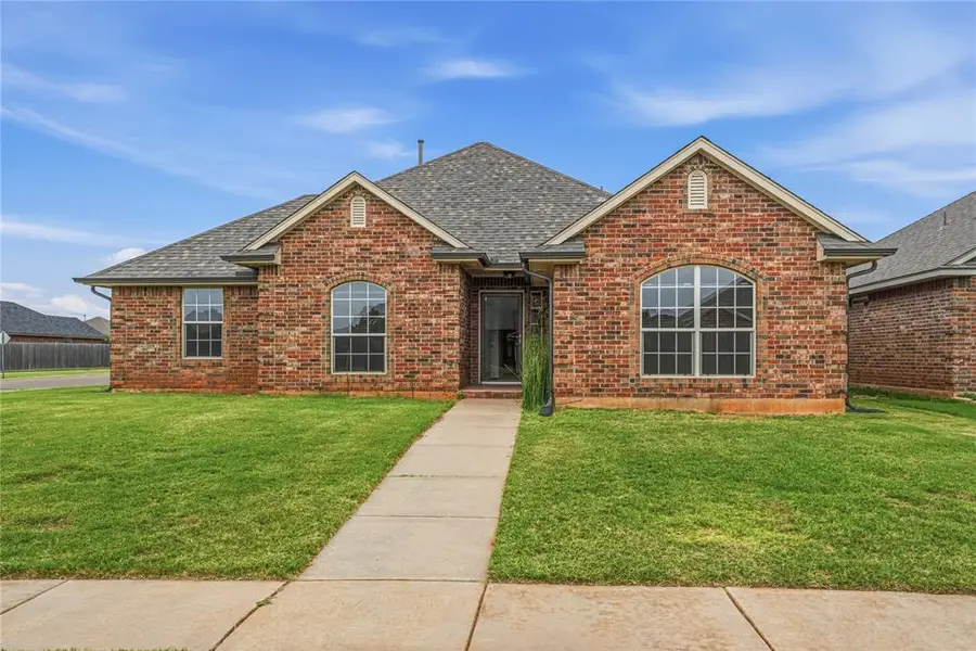 1700 SW 31st Terrace, Moore, OK 73160 - #2
