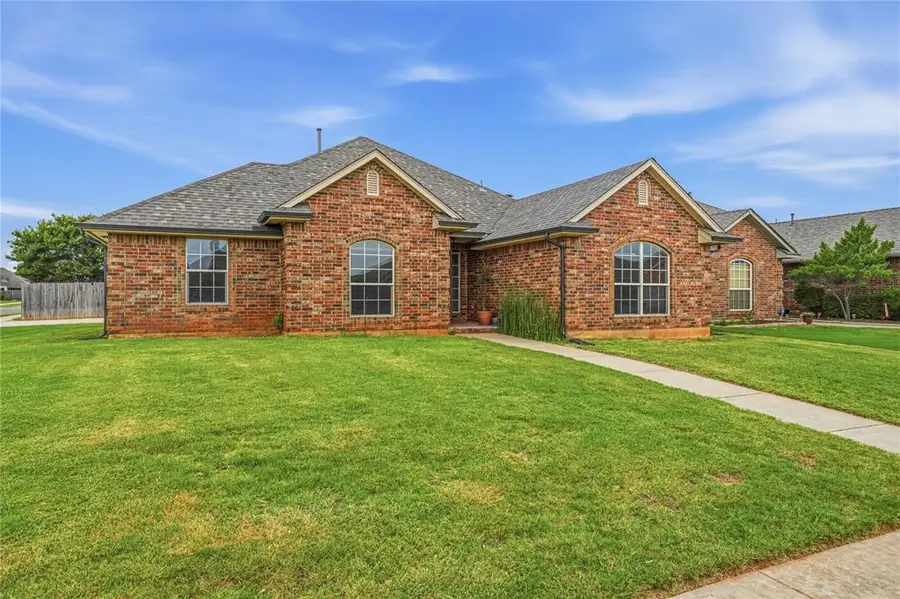 1700 SW 31st Terrace, Moore, OK 73160 - #3