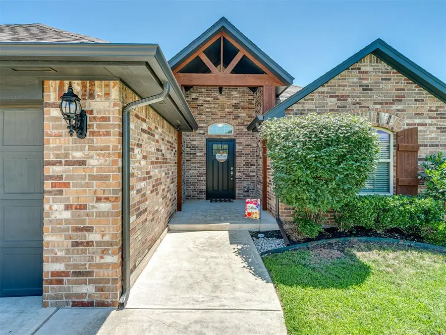 1724 W Blake Way, Mustang, OK 73064 - #3