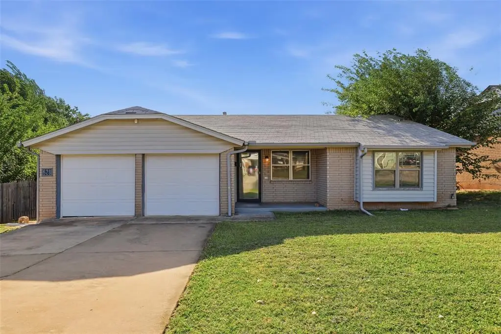 628 Baer Drive, Moore, OK 73160 - #1