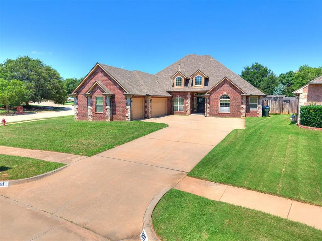 601 Summit Bend, Norman, OK 73071 - #1