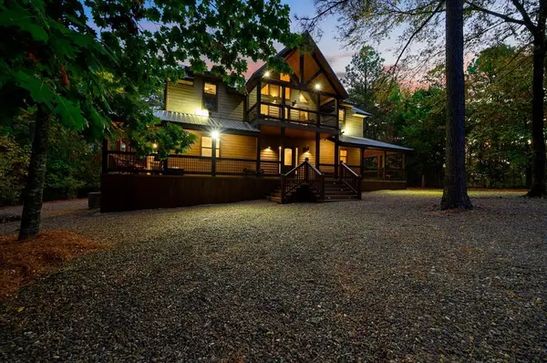 32 Hickory Leaf Trail, Broken Bow, OK 74728