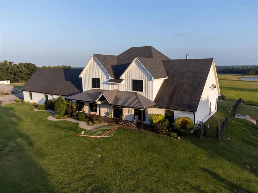 589 E Three Mile Road, Durant, OK 74701 - #2