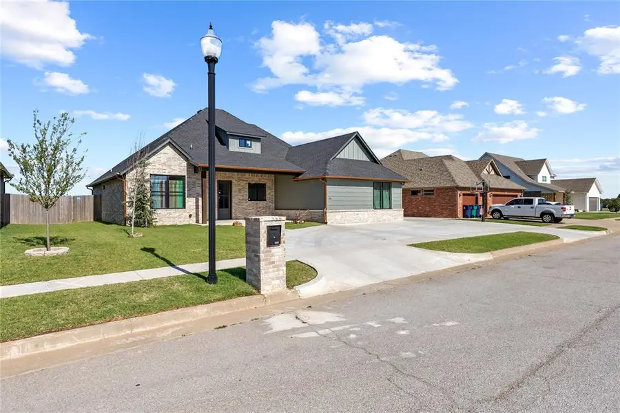 201 Carlow Way, Yukon, OK 73099 - #2